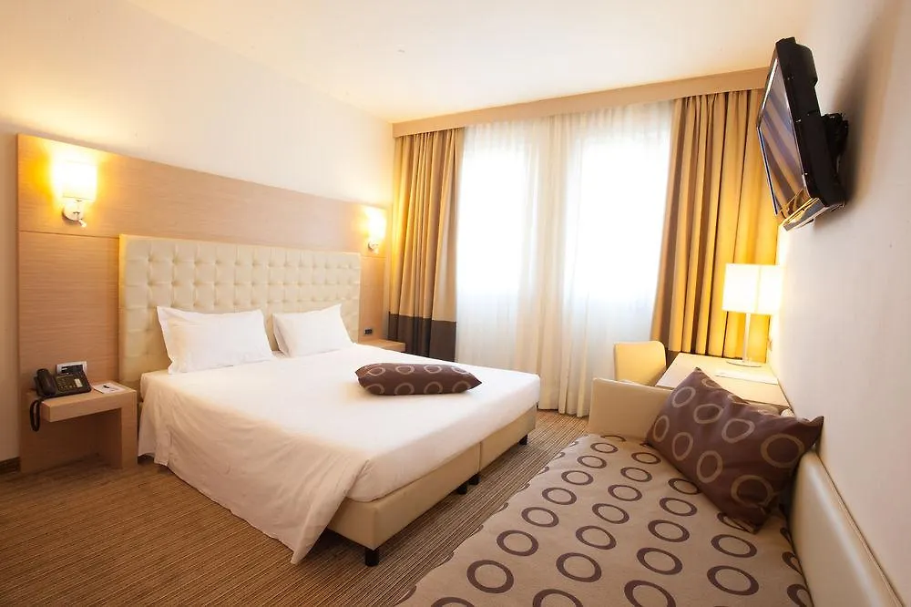 ****  Hotel Parchi Del Garda Lazise Italië