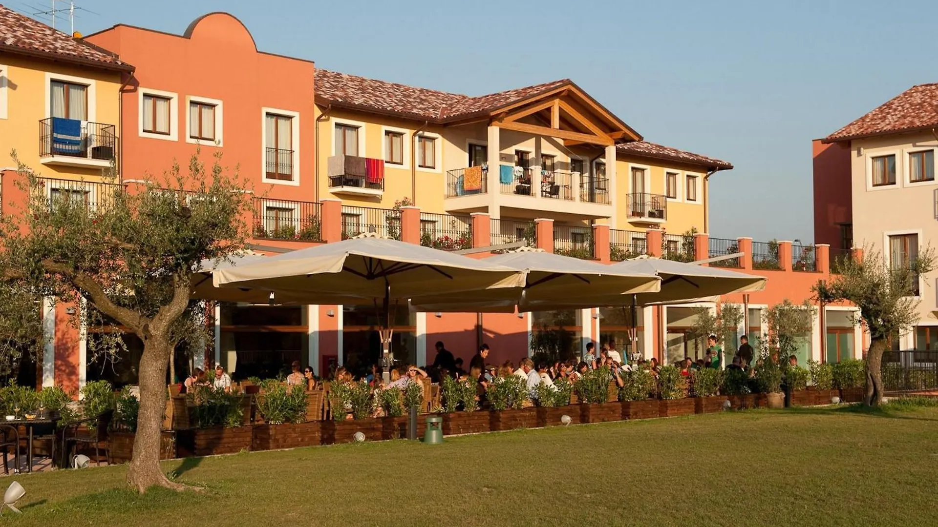 Hotel Parchi Del Garda Lazise 4*,  Italië