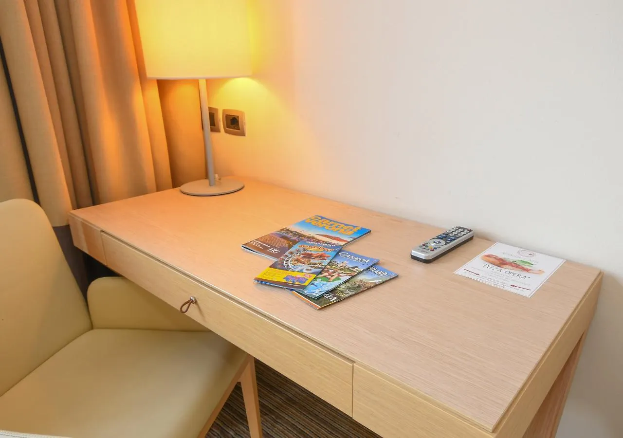 ****  Hotel Parchi Del Garda Lazise Italië