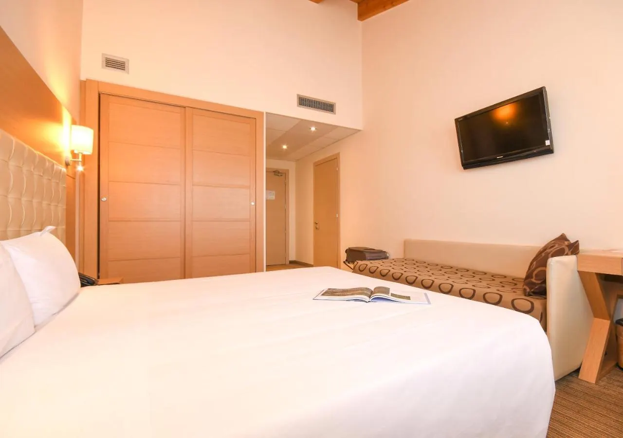 Hotel Parchi Del Garda Lazise 4*,  Italië