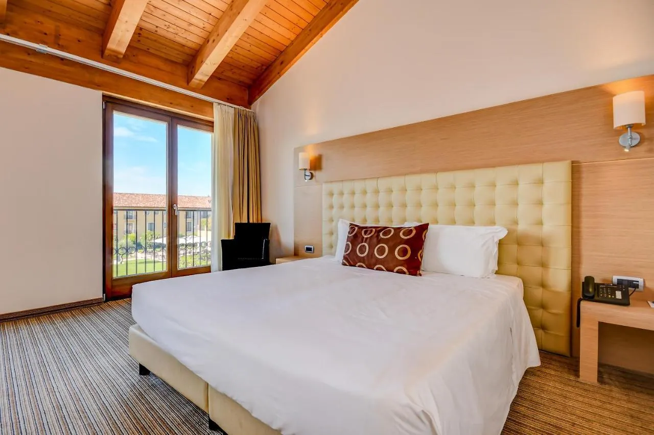 Hotel Parchi Del Garda Lazise